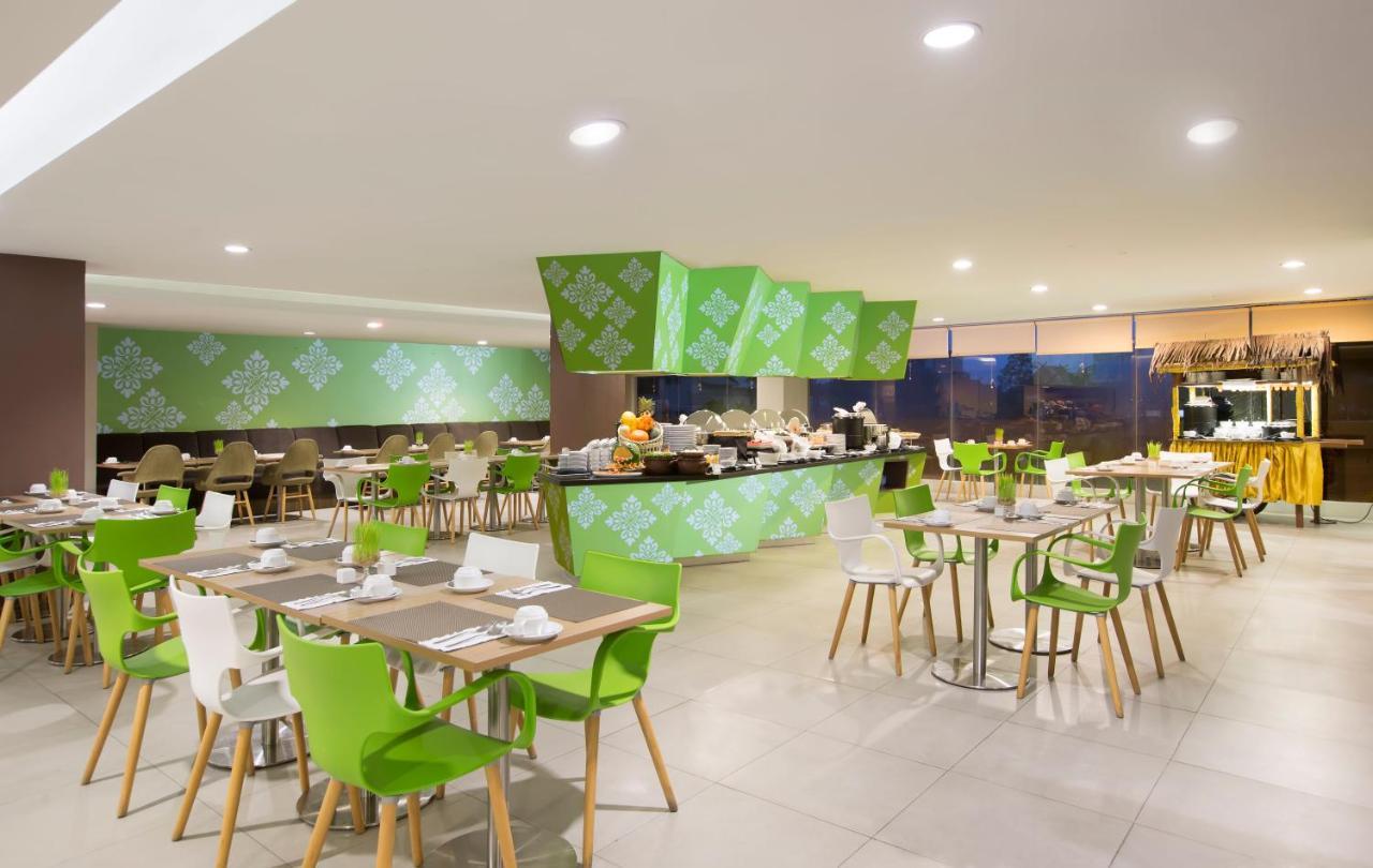 Khas Pekanbaru Hotel Exteriér fotografie